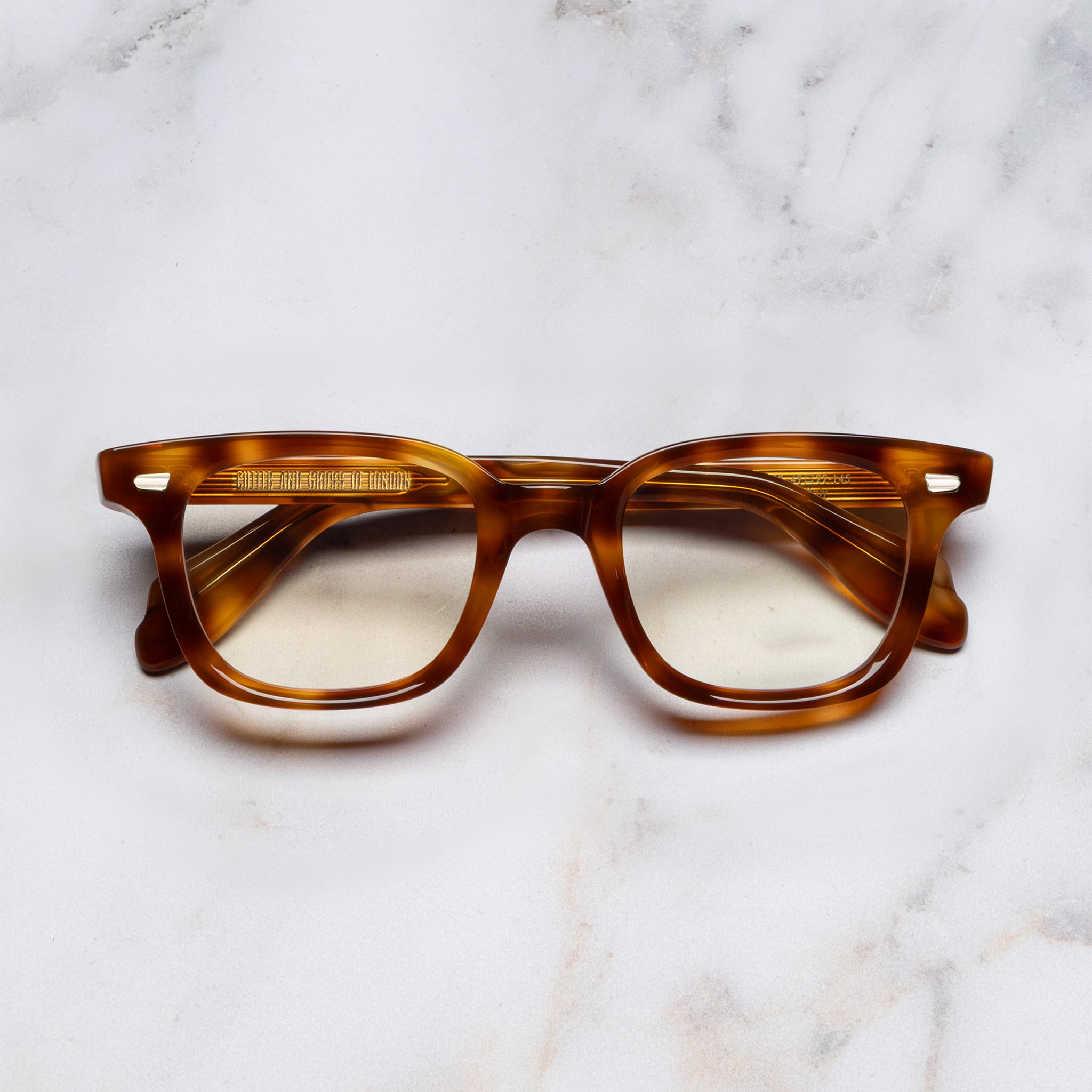 小物 CUTLER AND GROSS 0851 B Cutler & Gross - 0822V2 Sunglasses | Specs Collective