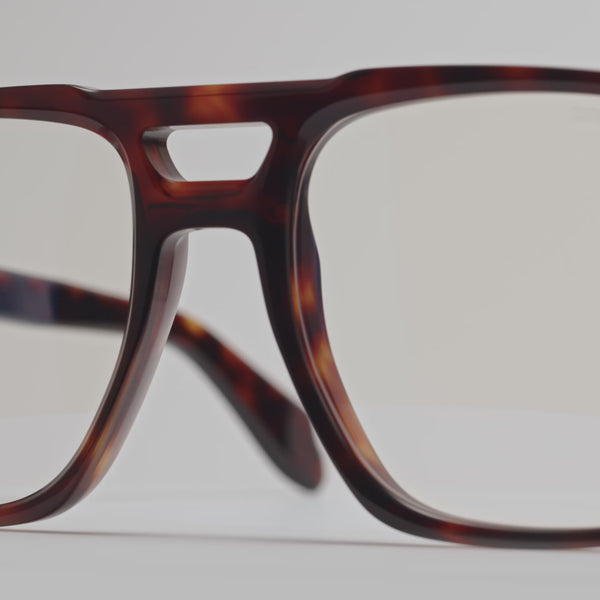 An 360 video of the 1394 Aviator Optical in Dark Turtle with arms open