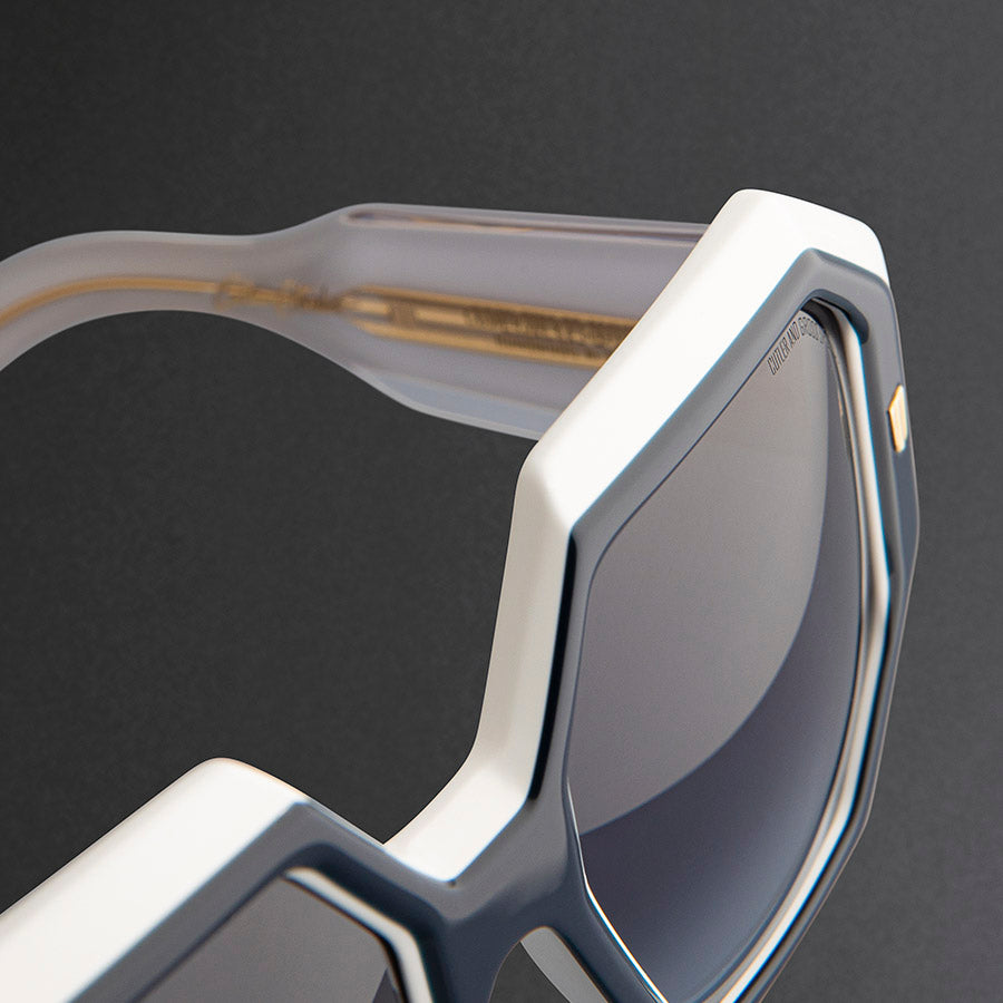 9324 Colour Studio Square Sunglasses-Blue on White